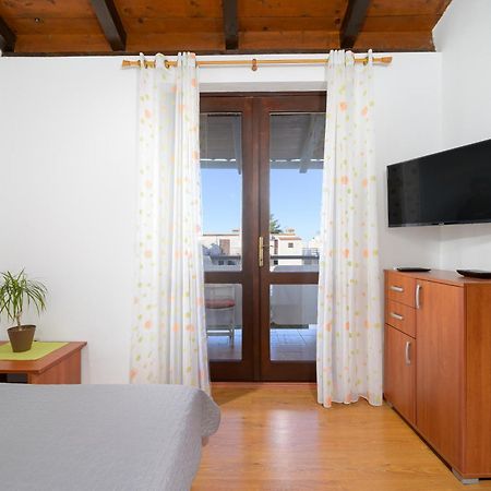 פורץ Apartment Pinjola מראה חיצוני תמונה