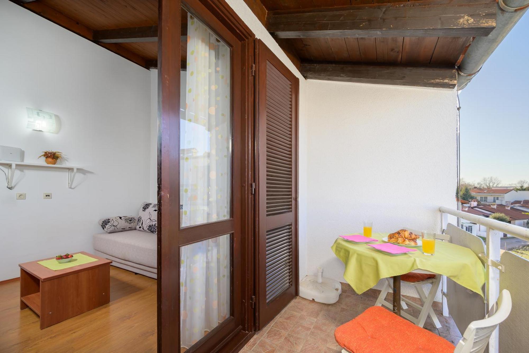 פורץ Apartment Pinjola מראה חיצוני תמונה