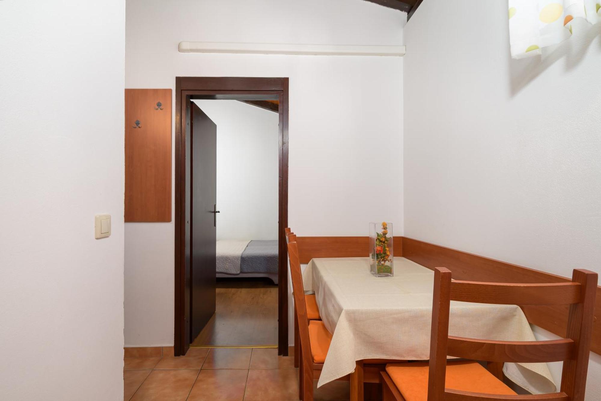 פורץ Apartment Pinjola מראה חיצוני תמונה