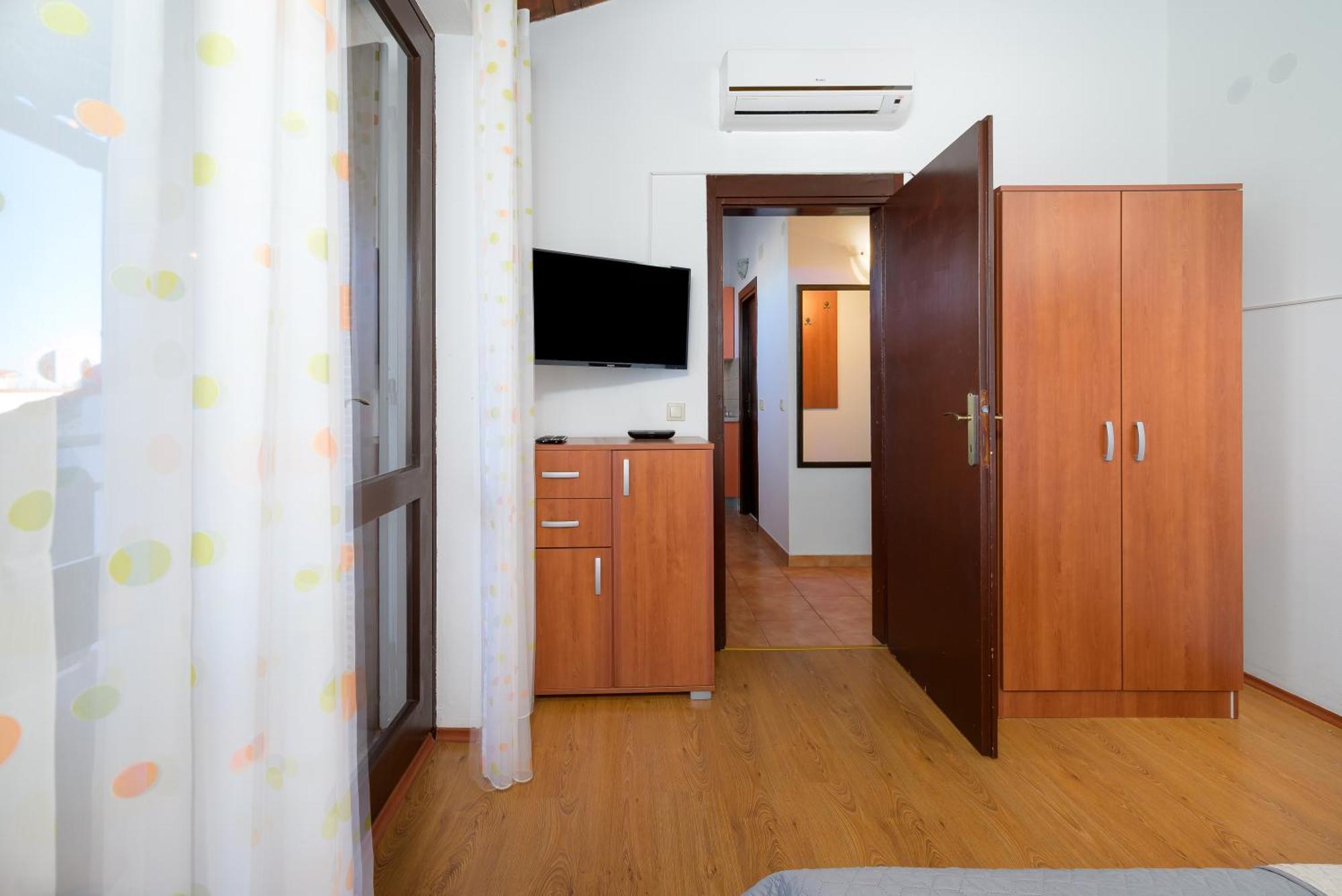 פורץ Apartment Pinjola מראה חיצוני תמונה